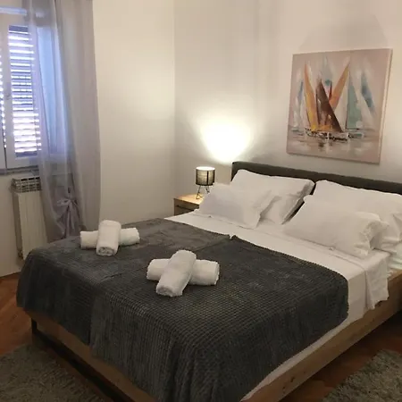 Apartment Sweet Paolo