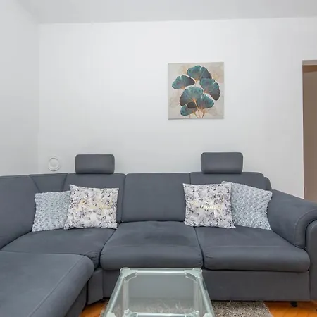 Apartment Sweet Paolo